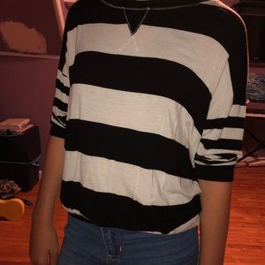 Mid length fall shirt